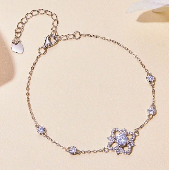 Bracelet Fleur de Jardin avec Moissanites en Argent