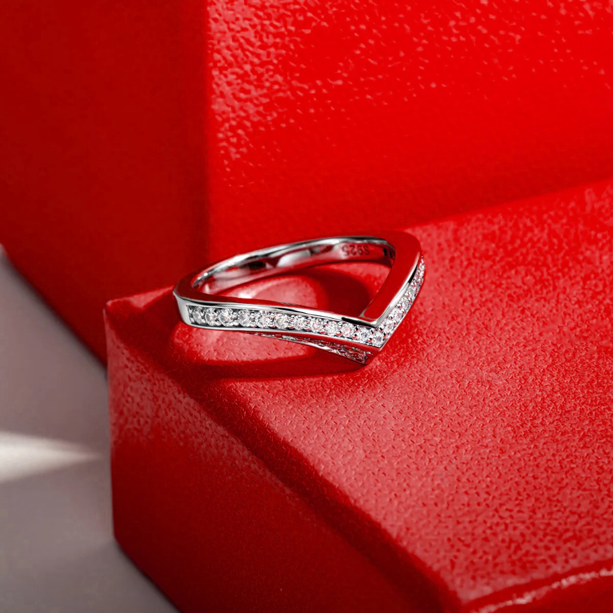 Demi-alliance en Argent Plaqué or et Moissanite Vénus