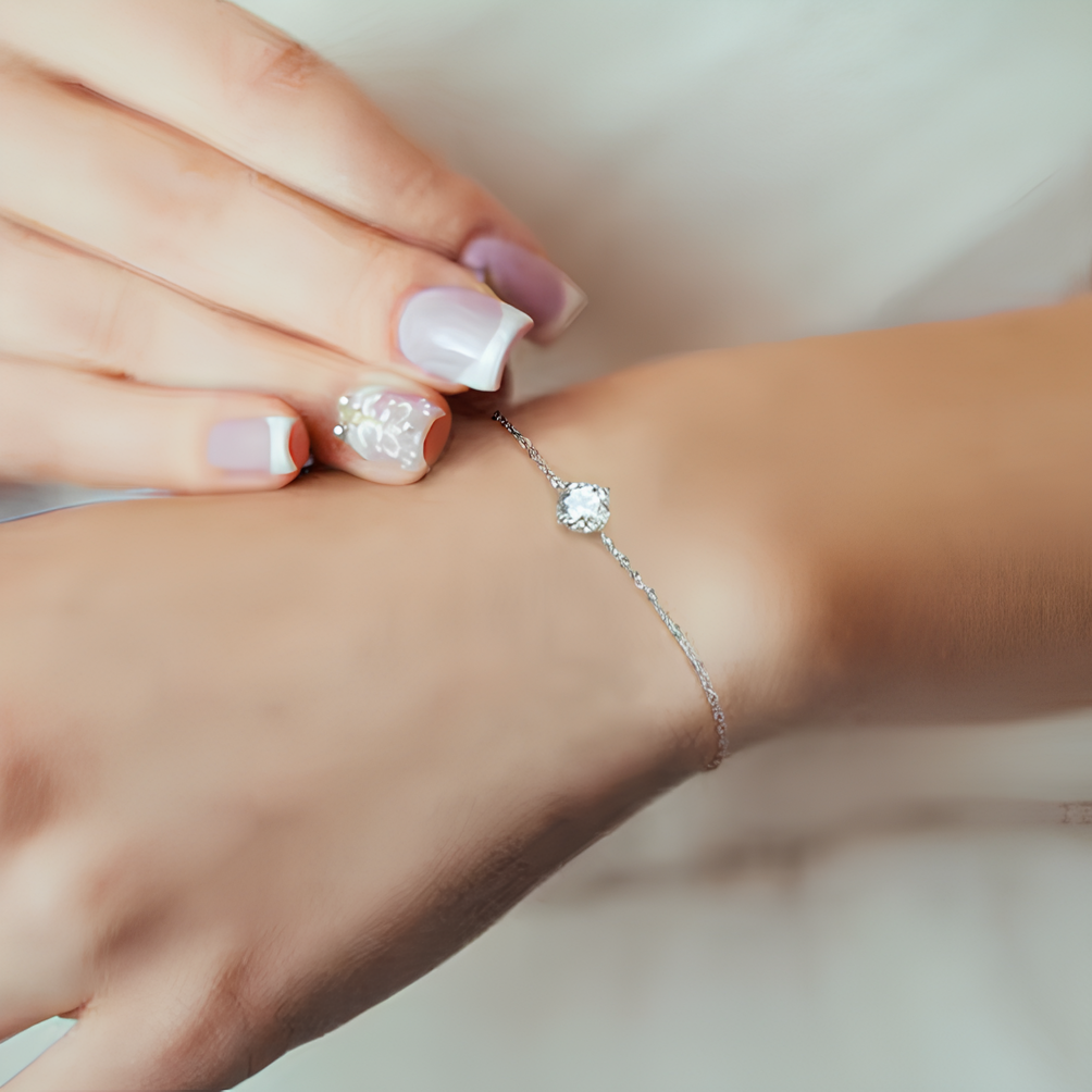 Bracelet solitaire en moissanite et argent plaqué or blanc 14 carats