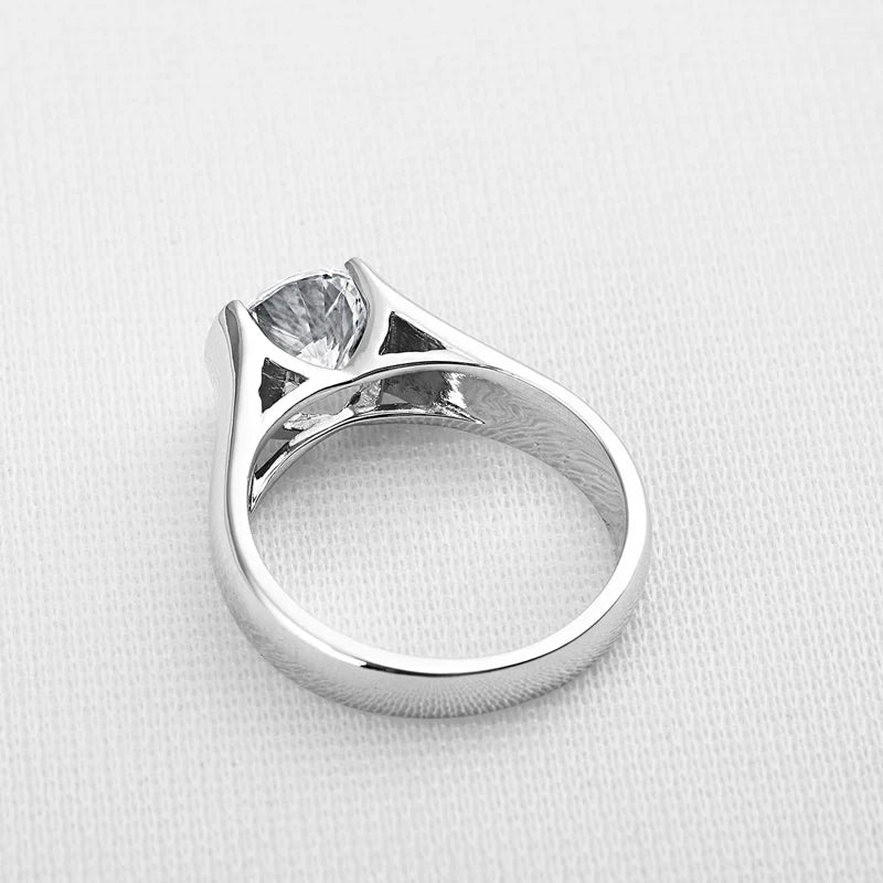 Bague Solitaire Moissanite Clair de Lune