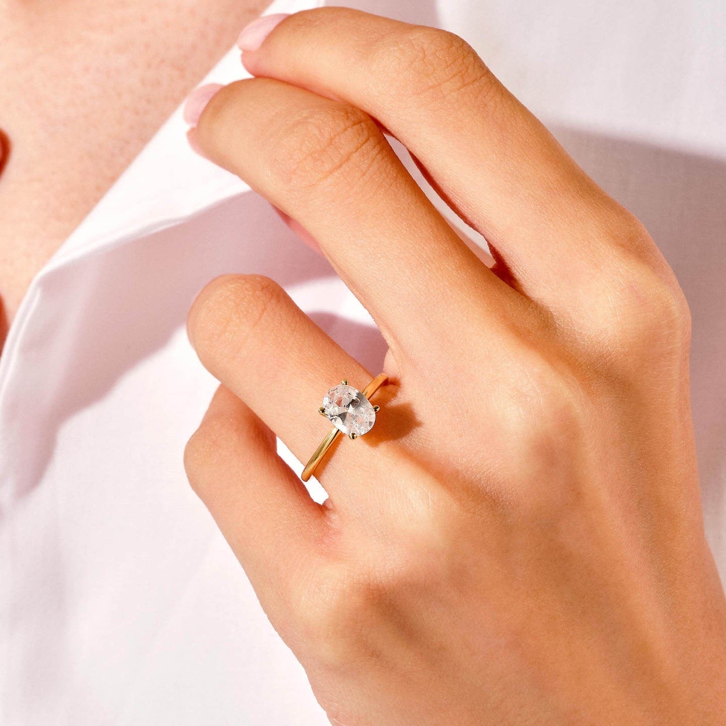 Bague ovale Elegance en moissanite