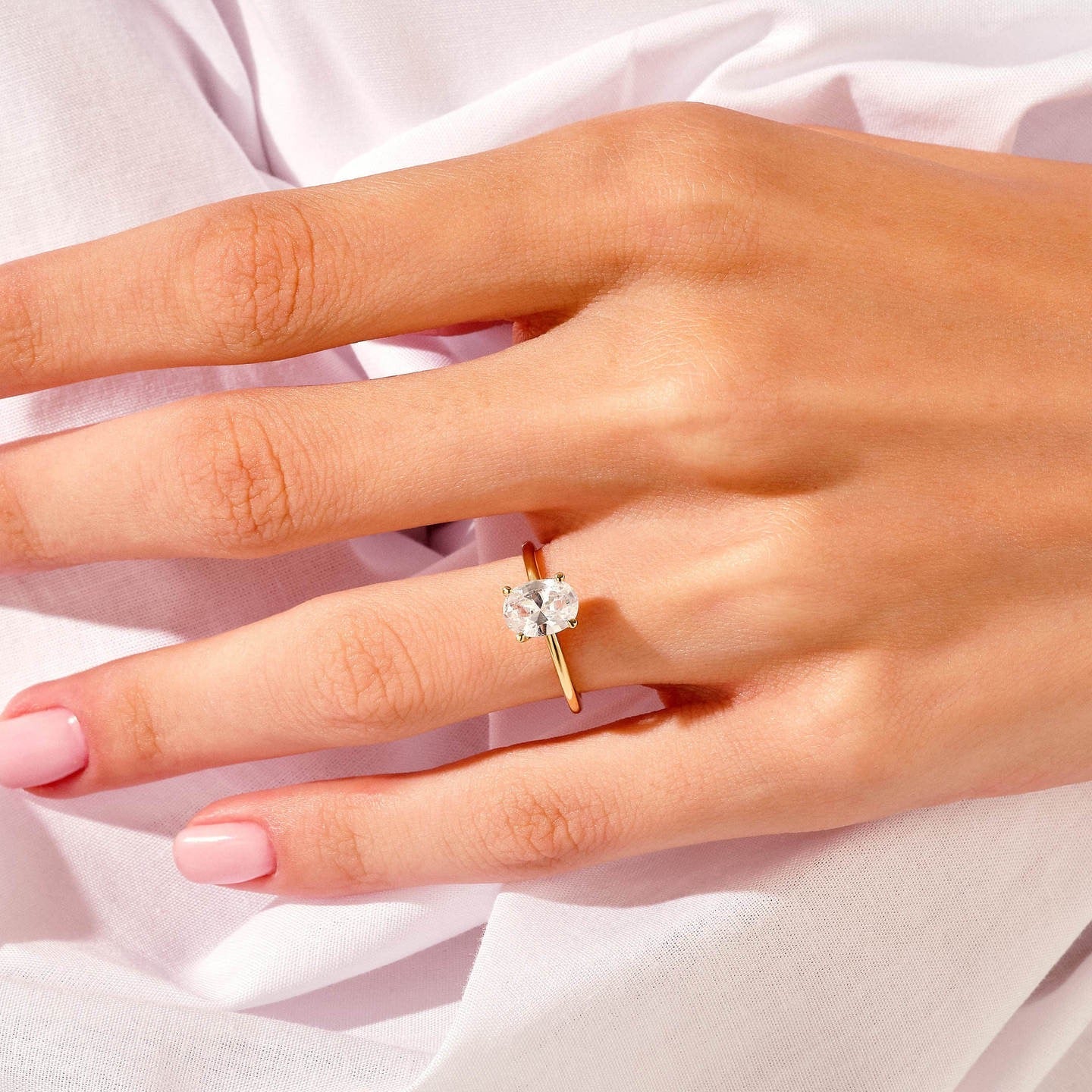 Bague ovale Elegance en moissanite