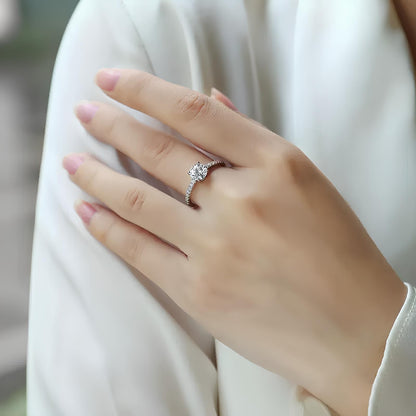 Bague Solitaire Vertex en Moissanite Plaquée Or 18 Carats