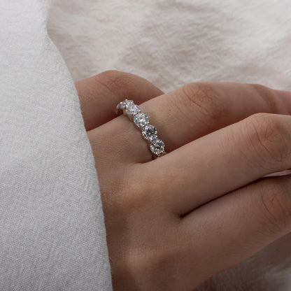 Alliance en argent 925 avec 400 points de moissanite