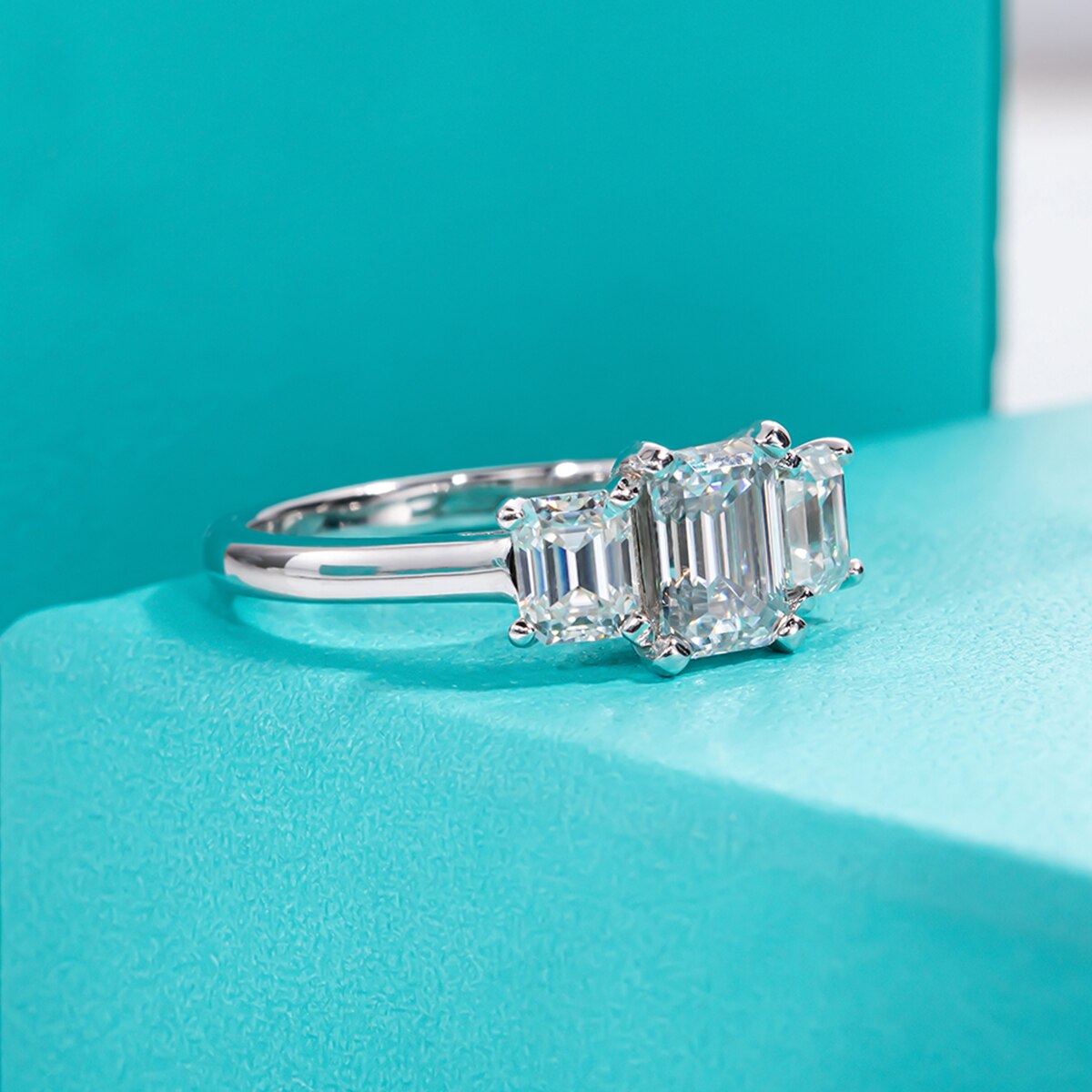 Anel Trigêmeo Esmeralda Moissanite - Loratta