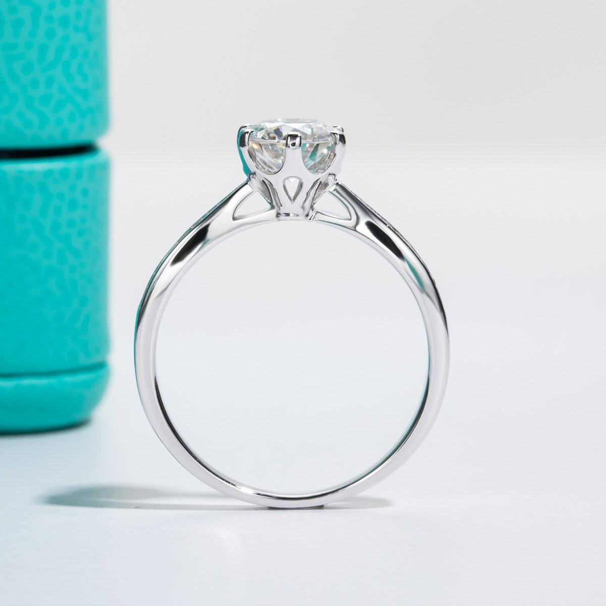 Anel Borealis Moissanite Cravejado - Loratta 