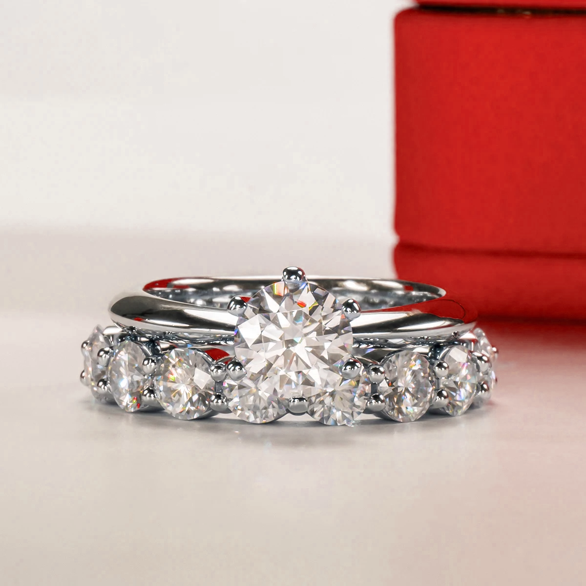 Alliance en argent 925 avec 400 points de moissanite
