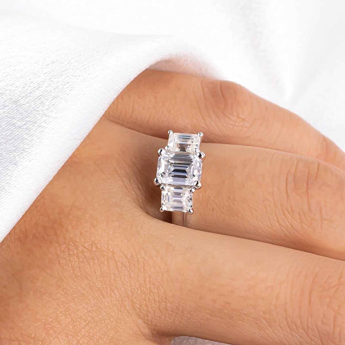 Anel Trigêmeo Esmeralda Moissanite - Loratta