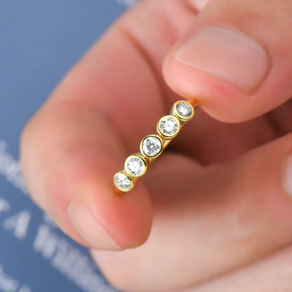 Demi-alliance en Moissanite Avec 5 Pierres Brillantes, Plaquée Or 18 Carats
