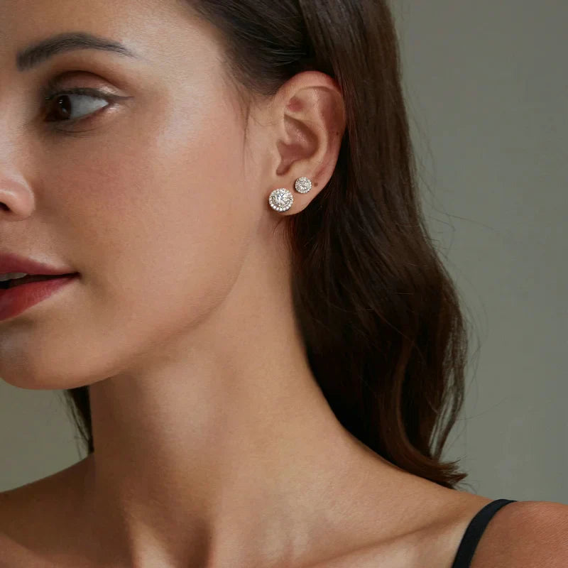 Boucle d'oreille sphère en moissanite plaquée or 18 carats