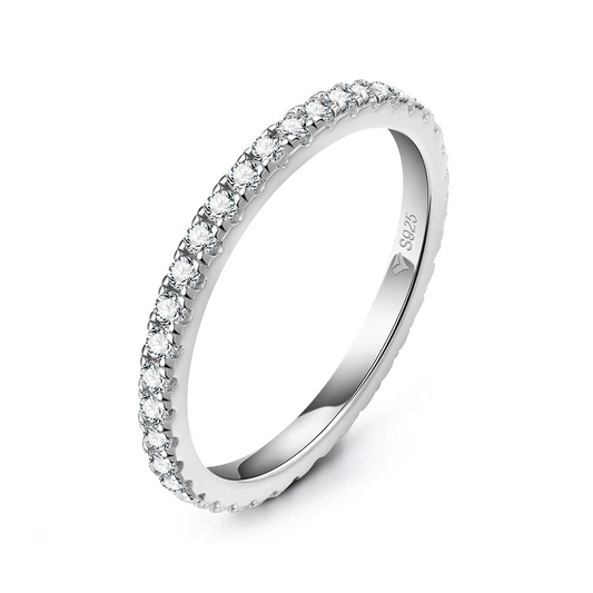 Alliance en argent plaqué or 18 carats avec moissanite et 185 points