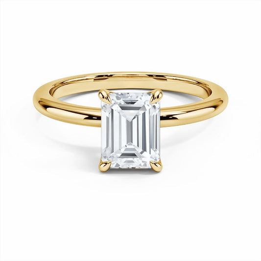 Bague fine en émeraude et moissanite plaquée or 18 carats