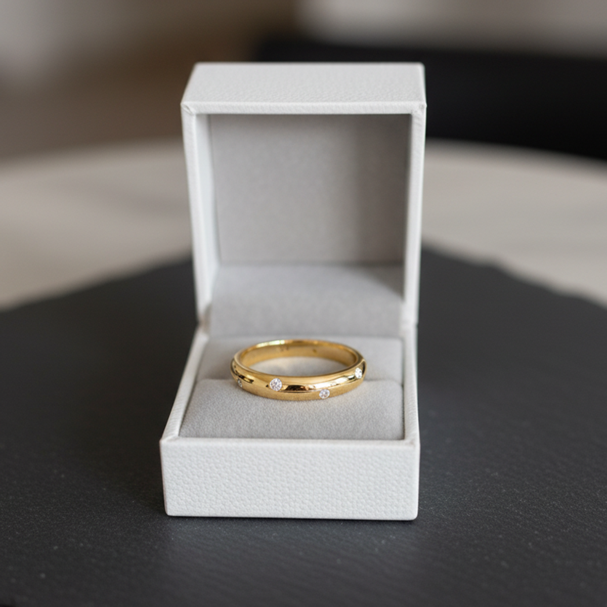 Alliance Constellation en argent plaqué or 18 carats avec moissanite à 15 points