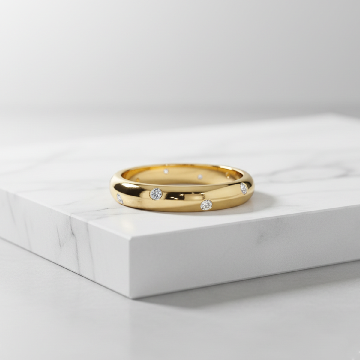 Alliance Constellation en argent plaqué or 18 carats avec moissanite à 15 points