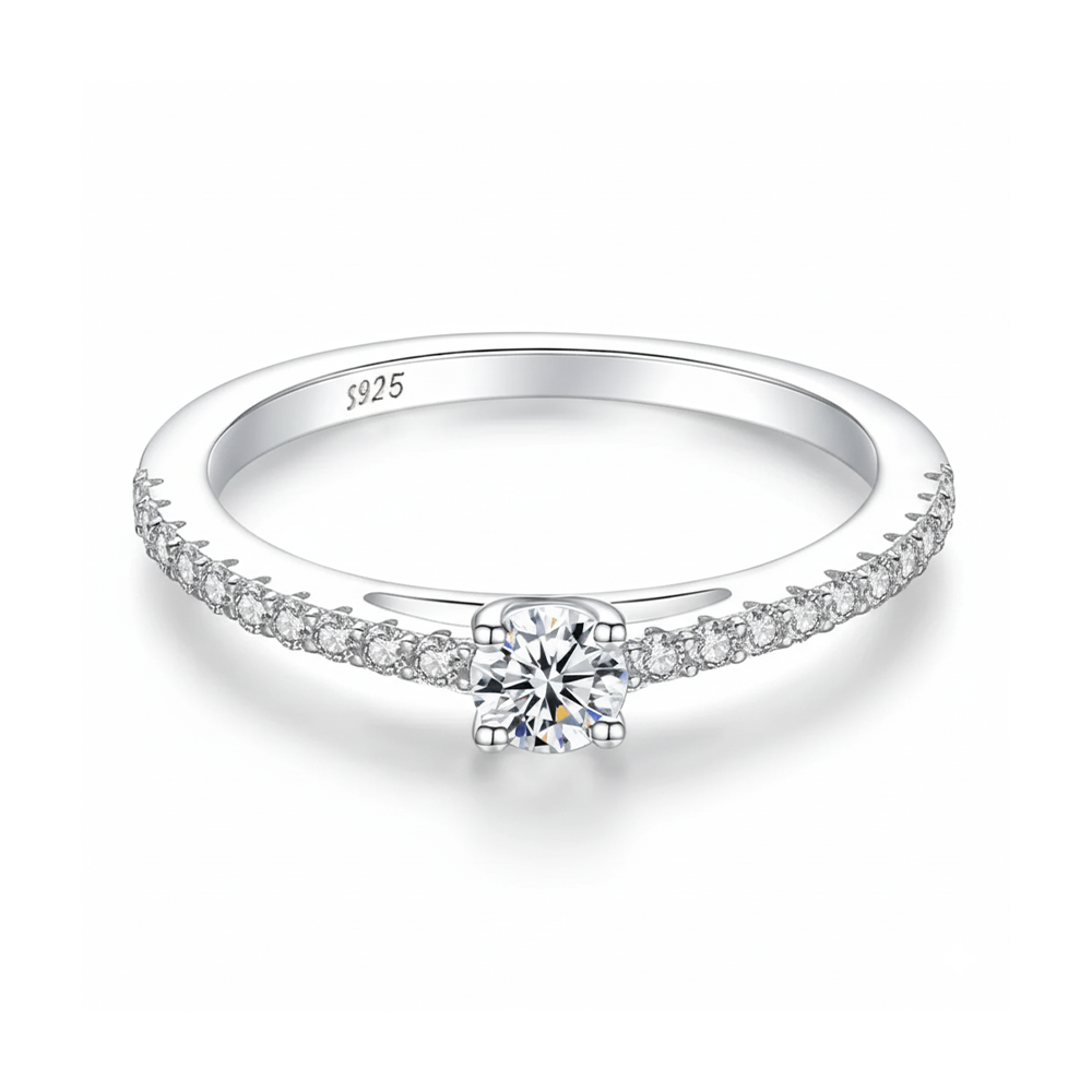 Bague en moissanite brillante