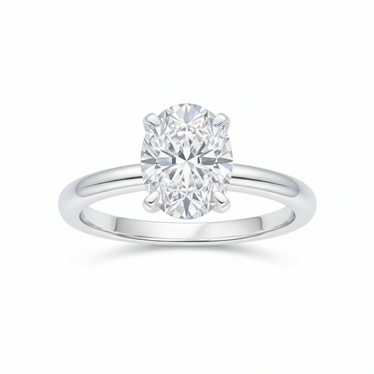 Bague solitaire ovale fine en moissanite