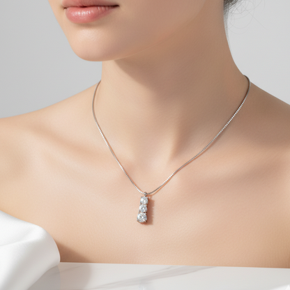 Collier triple pointe en moissanite en argent
