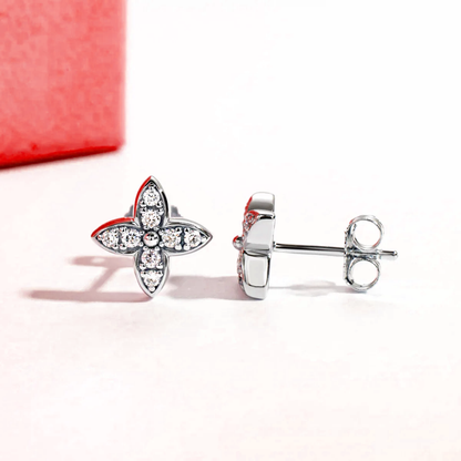 Boucles d'oreilles en pierres de moissanite scintillantes plaquées or 18 carats